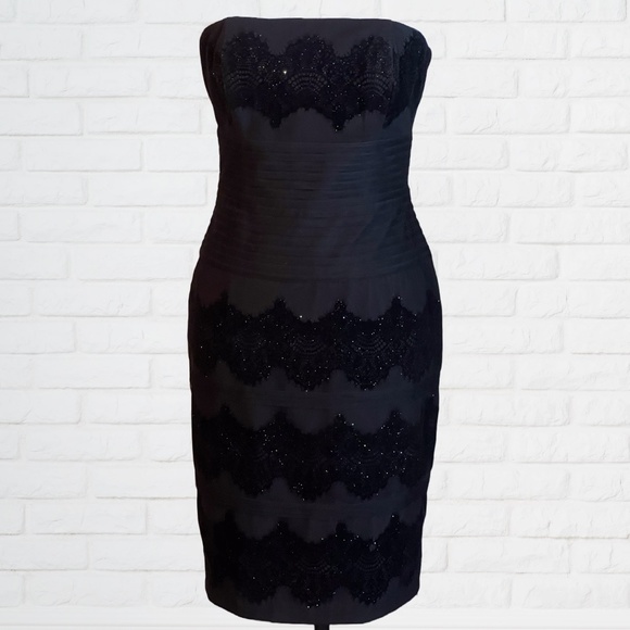 White House Black Market Dresses & Skirts - White House Black Market Strapless Cocktail Dress Size 2